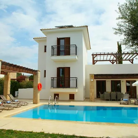Aphrodite Hills Superior Villas Superior 0340 Air Conditioning 4 Bedrooms Villa